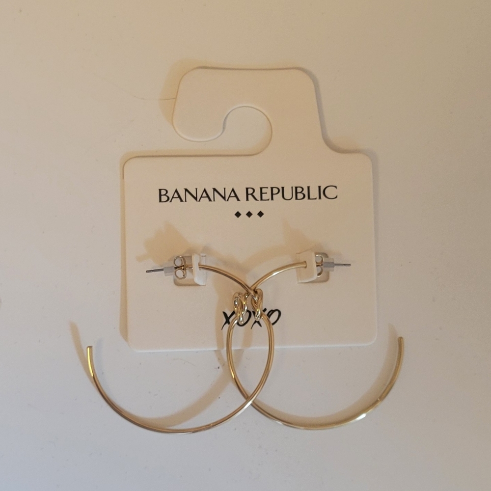 Banana Republic Factory Knot Gold Hoop Earrings